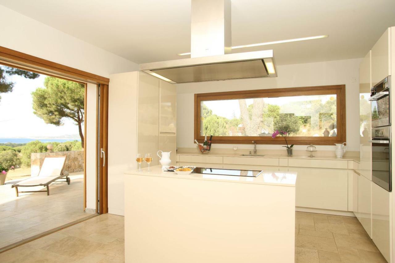 La Ghisonaise Maison D'Hotes كالفي المظهر الخارجي الصورة