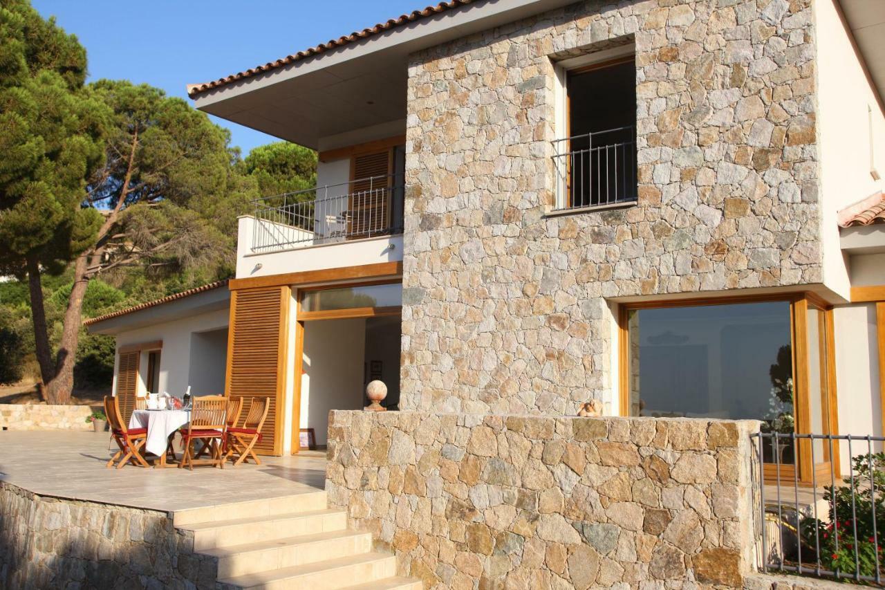 La Ghisonaise Maison D'Hotes كالفي المظهر الخارجي الصورة