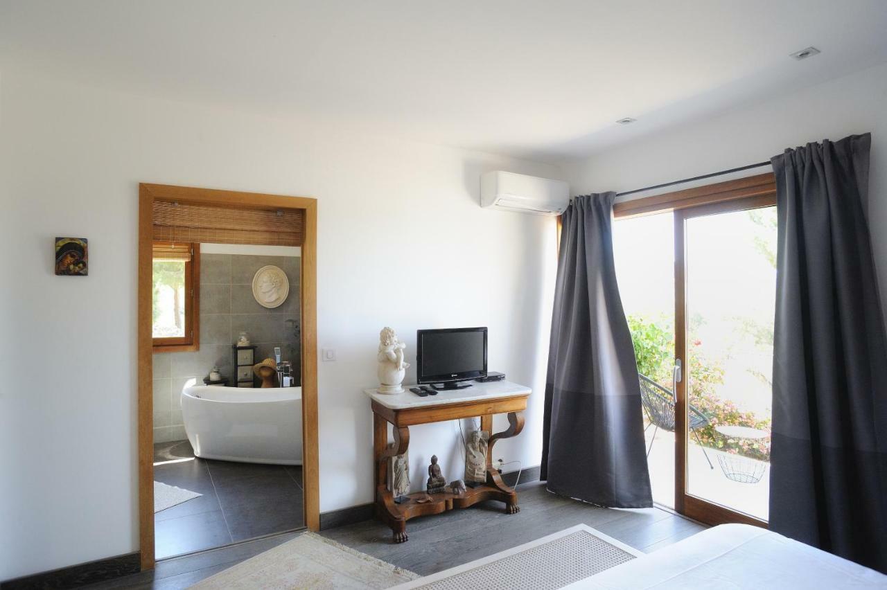 La Ghisonaise Maison D'Hotes كالفي المظهر الخارجي الصورة